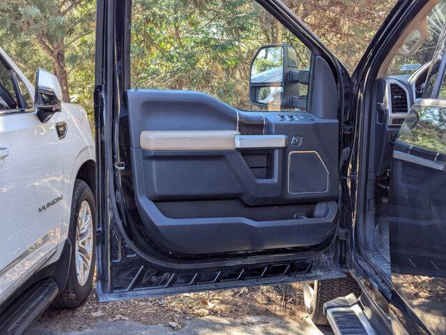 2022 Ford F-350 Super Duty Lariat