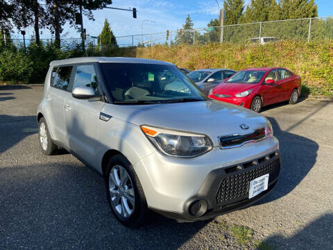 2015 Kia Soul +