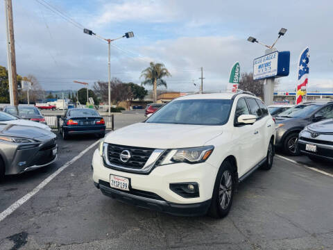 2017 Nissan Pathfinder for sale at Blue Eagle Motors in Fremont CA