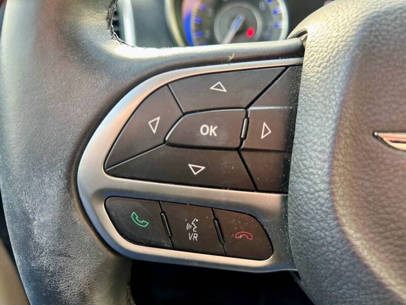 2017 Chrysler 300 Limited