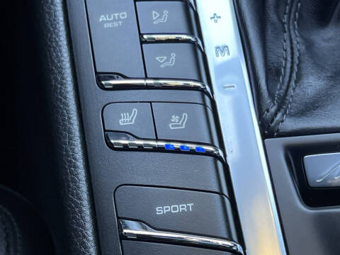 2017 Porsche Macan S