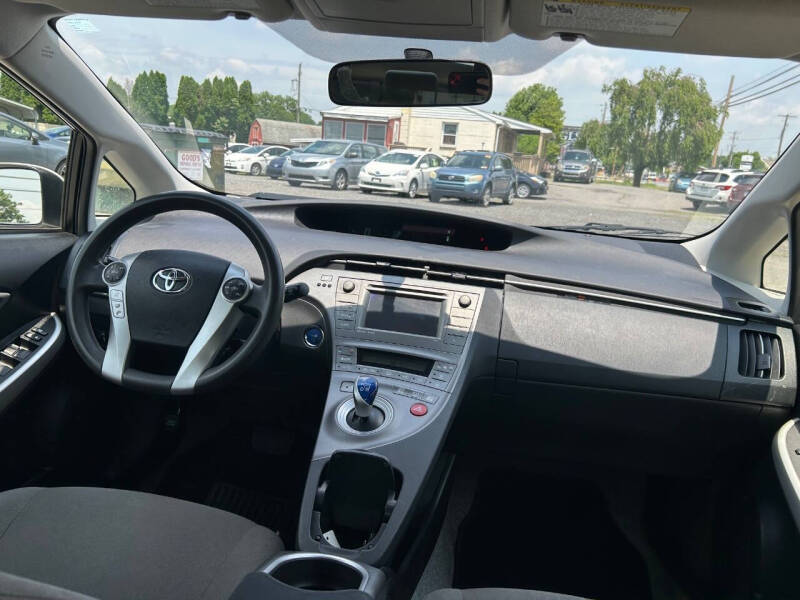 2015 Toyota Prius Three