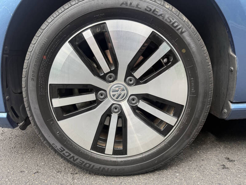 2016 Volkswagen e-Golf SE