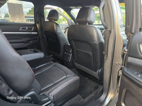 2017 Ford Explorer Sport