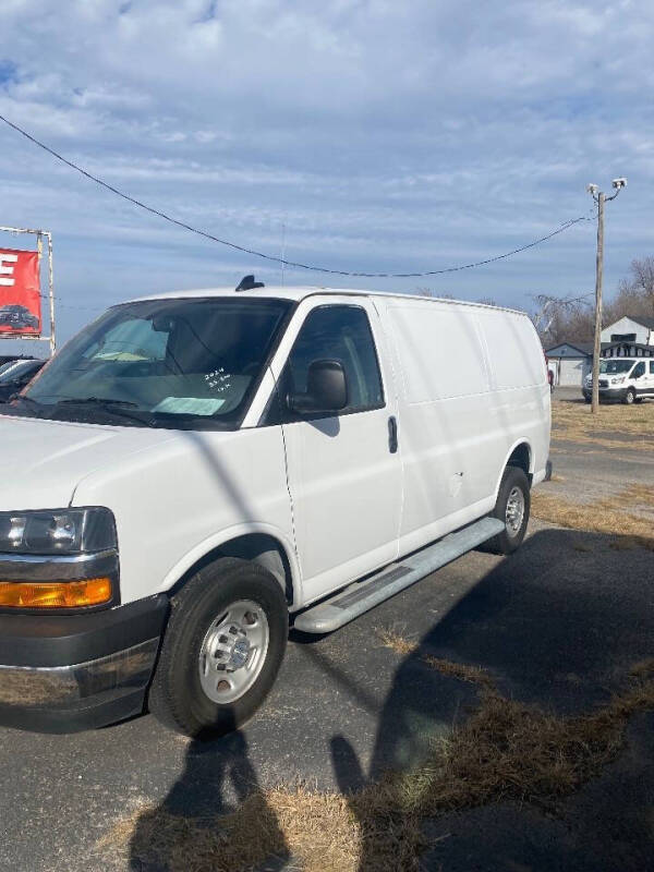 2024 Chevrolet Express 2500