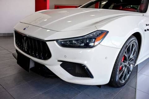2022 Maserati Ghibli Modena Q4