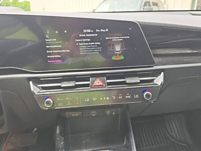 2024 Kia Niro EX