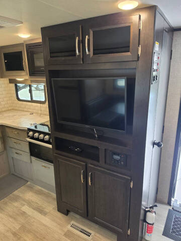 2022 Jayco Jay Feather
