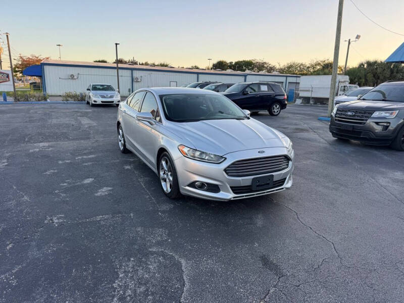 2014 Ford Fusion SE