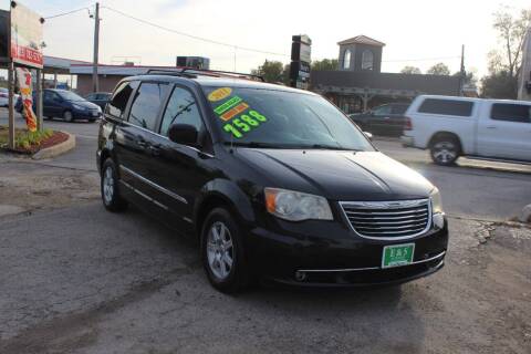 2011 Chrysler Town and Country for sale at E & S Auto Sales in Crest Hill IL