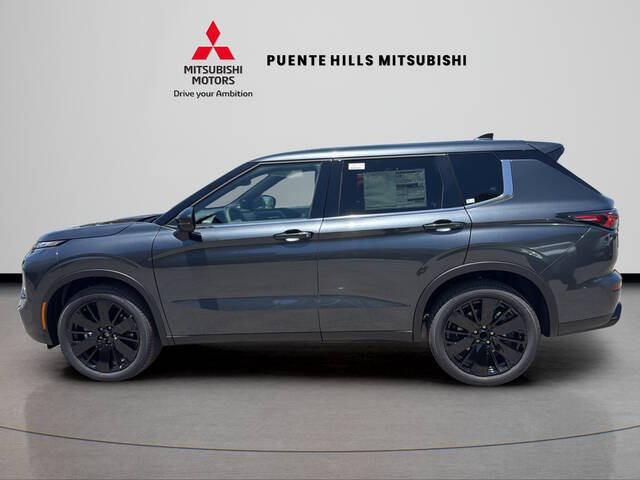 2026 Mitsubishi Outlander LE