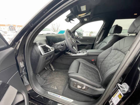 2025 BMW X7 xDrive40i