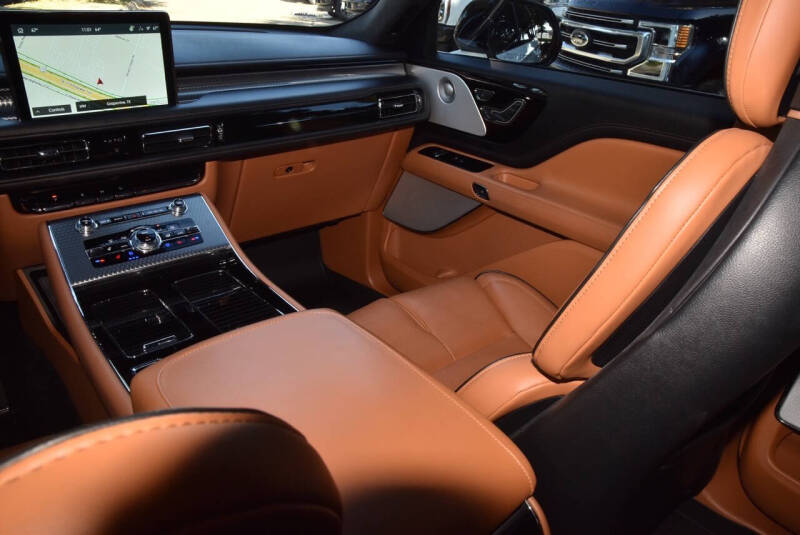 2023 Lincoln Aviator Black Label