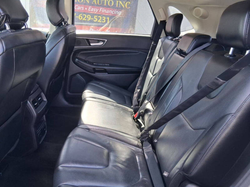 2017 Ford Edge Titanium