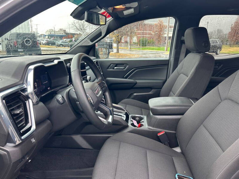 2025 GMC Canyon Elevation