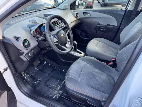 2014 Chevrolet Sonic LS Auto