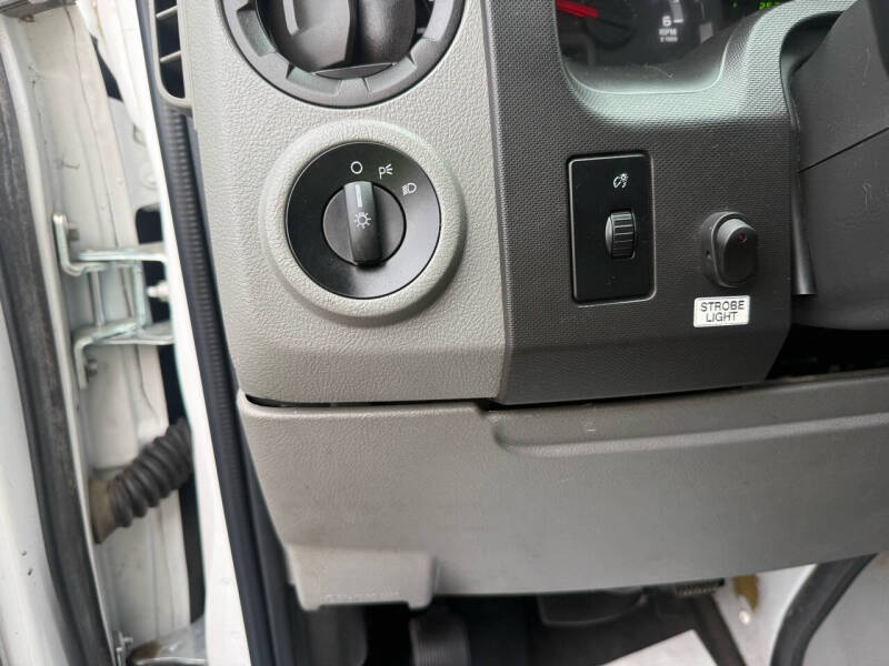 2013 Ford E-Series E-150