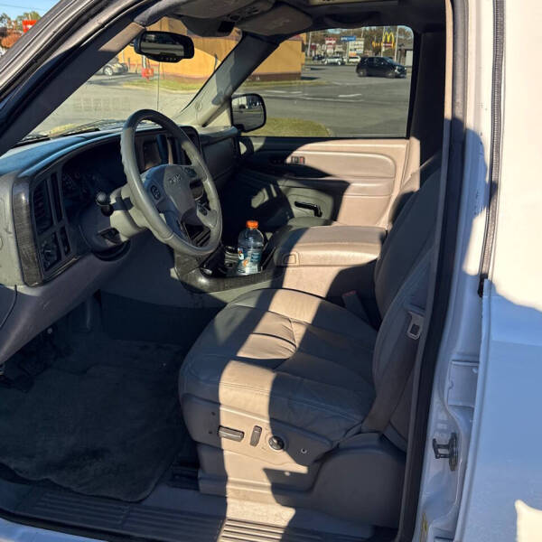 2007 GMC Sierra 1500 Classic Denali