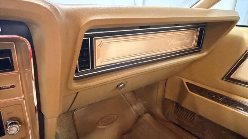 1976 Ford Thunderbird