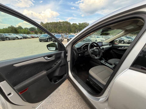 2020 Ford Escape SE