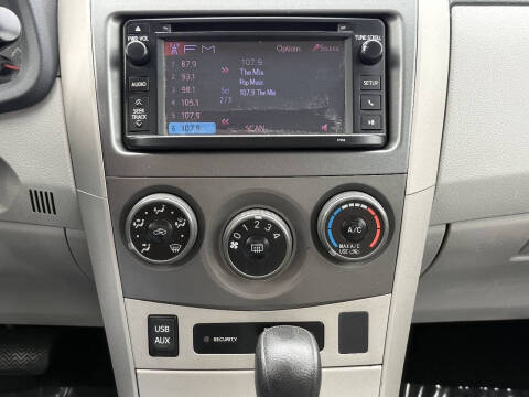 2013 Toyota Corolla LE