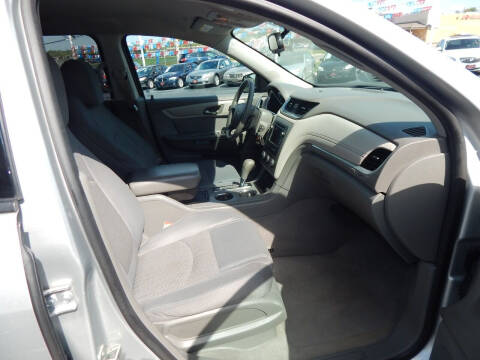 2014 Chevrolet Traverse LS