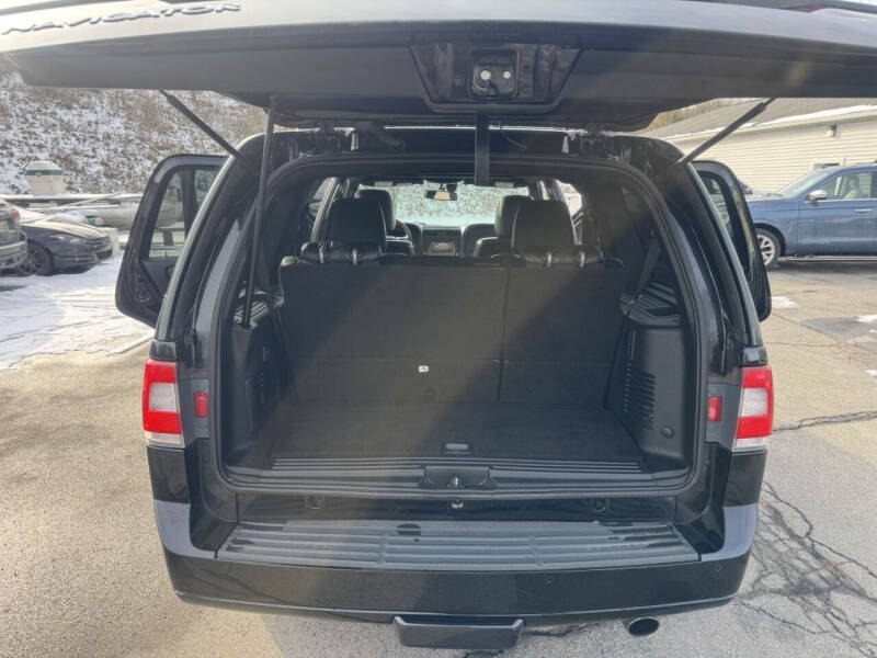 2017 Lincoln Navigator Select