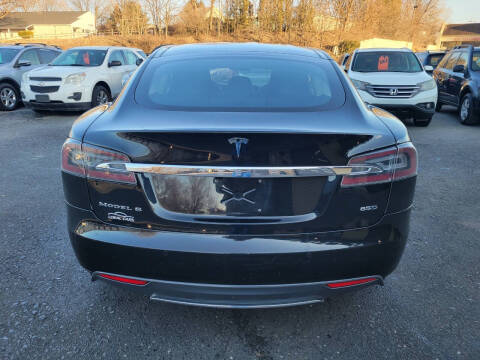 2015 Tesla Model S 85D