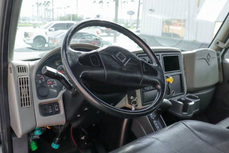 2019 International DuraStar 4300