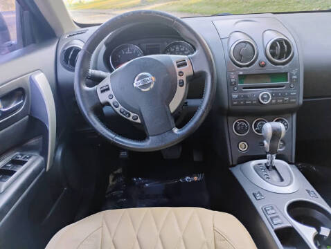 2013 Nissan Rogue SV w/SL Package