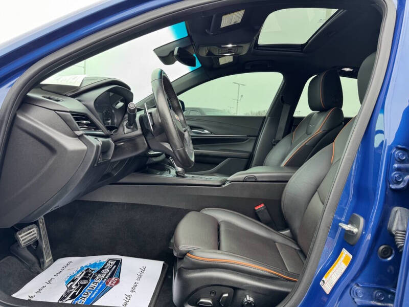 2023 Cadillac CT4 Sport