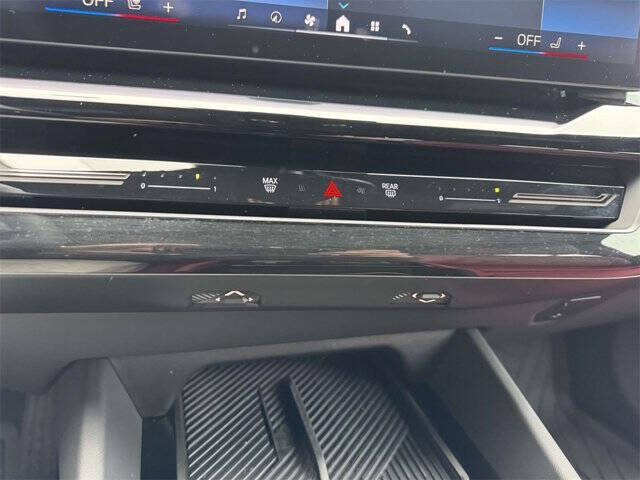 2025 BMW 5 Series 530i xDrive