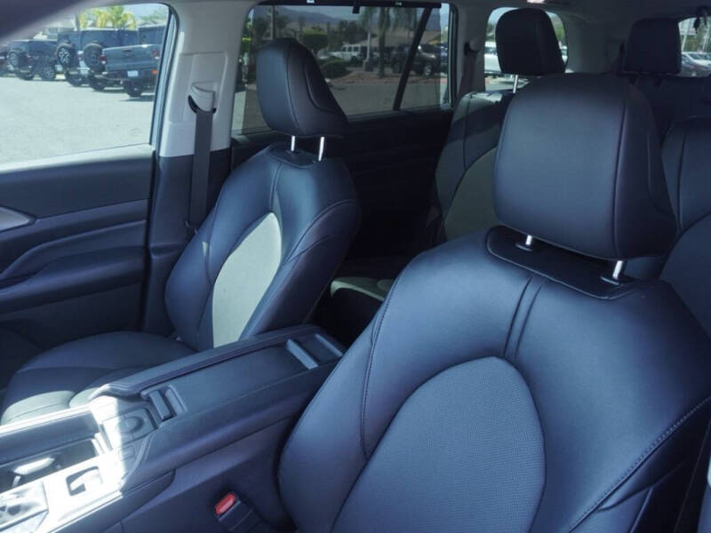 2024 Toyota Grand Highlander Hybrid XLE