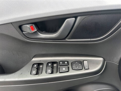 2020 Hyundai Kona SEL Plus