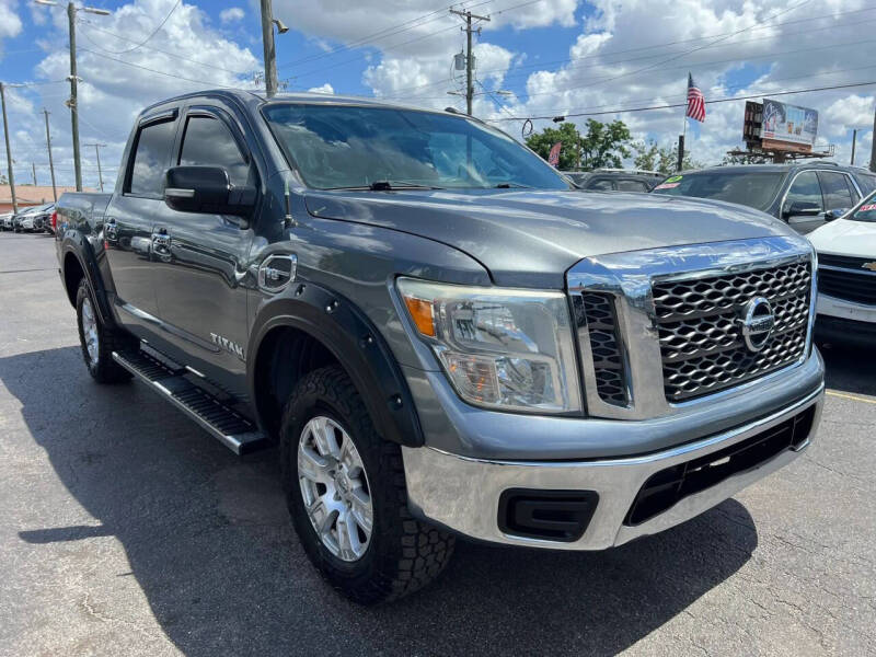 2017 Nissan Titan