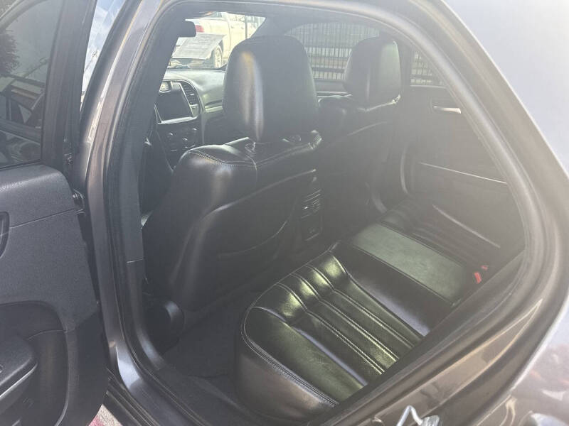 2019 Chrysler 300 S