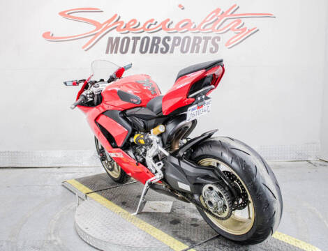 2022 Ducati Panigale V2