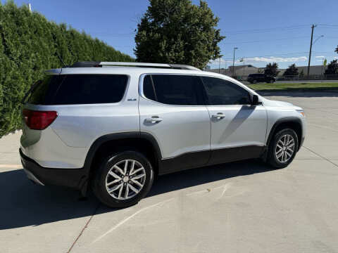2017 GMC Acadia SLE-2