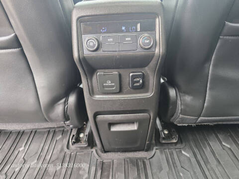 2017 GMC Acadia SLT-1