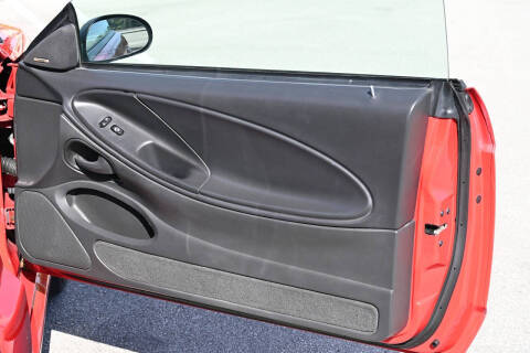 2004 Ford Mustang Mach 1 Premium