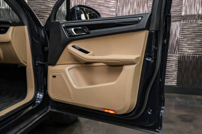 2018 Porsche Macan