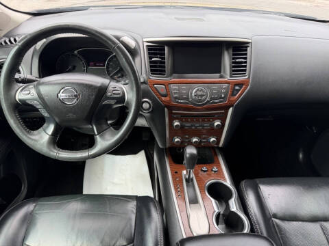 2018 Nissan Pathfinder Platinum
