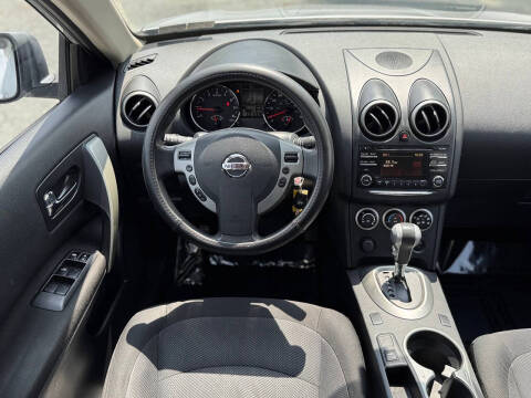 2012 Nissan Rogue S