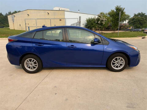 2017 Toyota Prius Two
