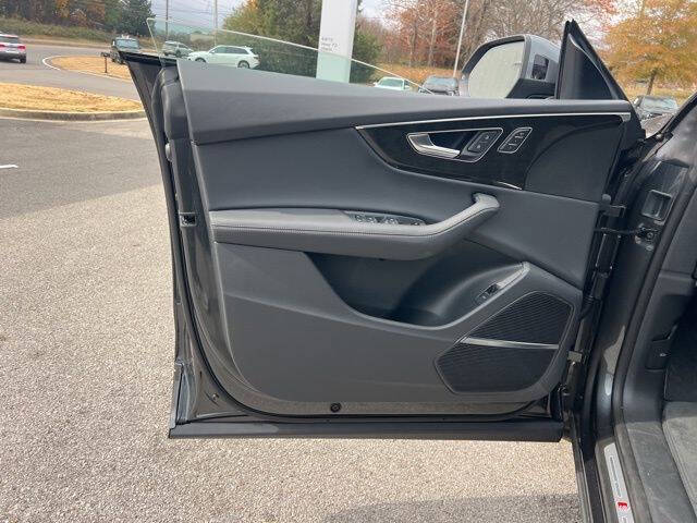 2026 Audi Q8 quattro Premium Plus 55 TFSI