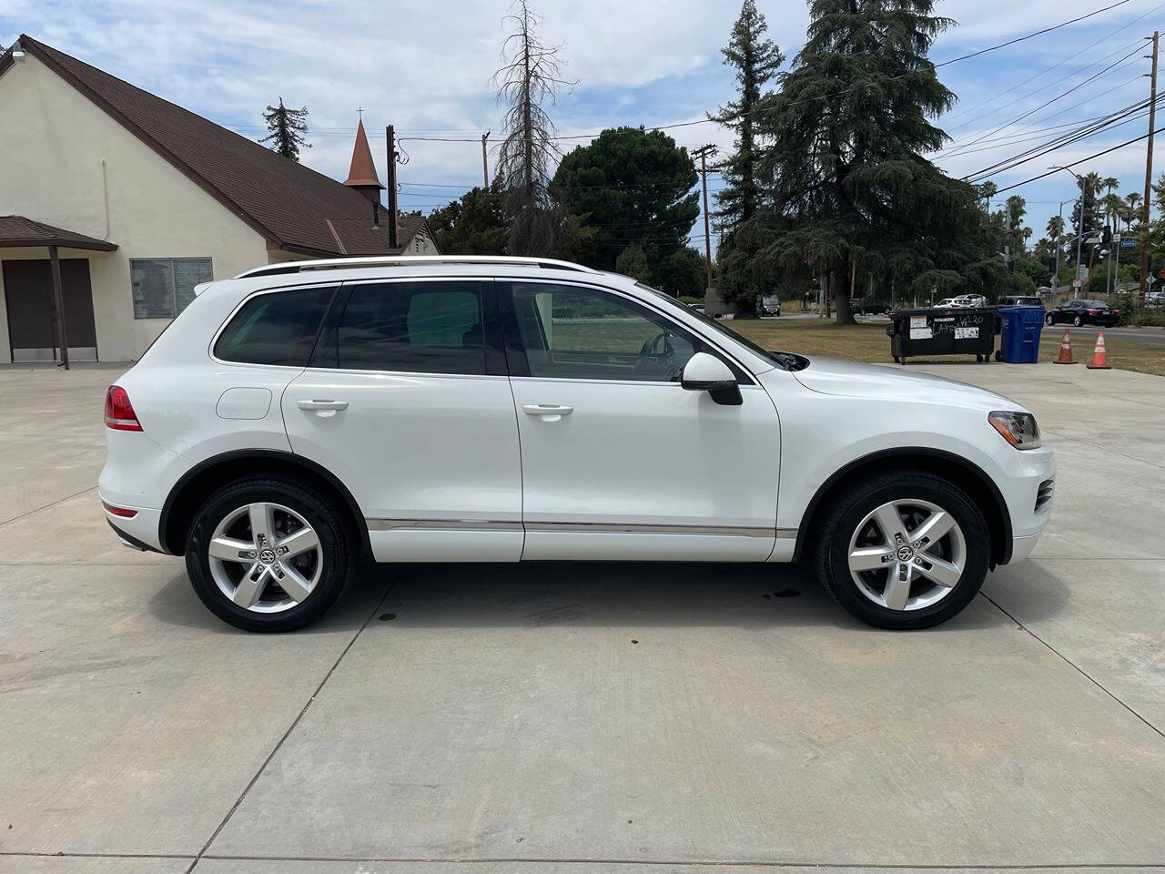 2013 Volkswagen Touareg for sale at Auto Union in Reseda, CA