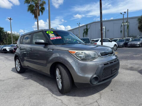 2015 Kia Soul +
