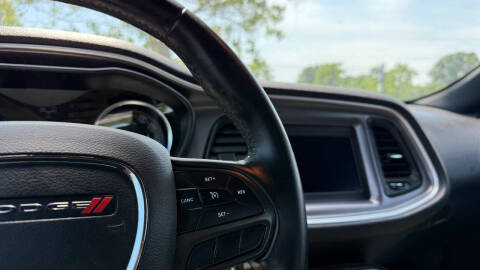2021 Dodge Challenger SXT