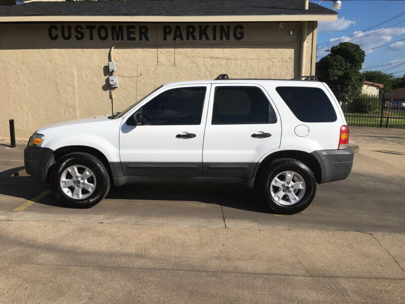 2006 Ford Escape for sale at True Auto Sales & Wrecker Service in Dallas TX