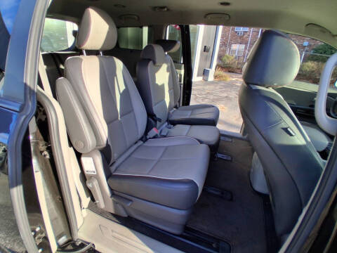 2018 Kia Sedona LX